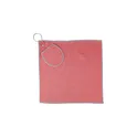 Variante rouge - Serviette de golf personnalisable en rPET Idris avec logo